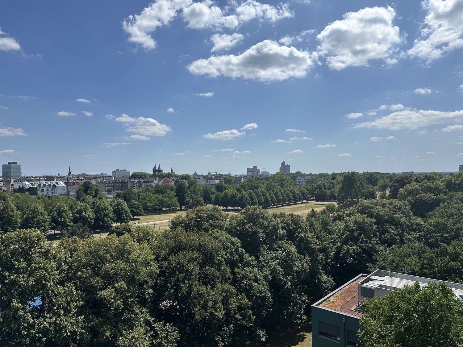 9. Etage. Neue Perspektiven.